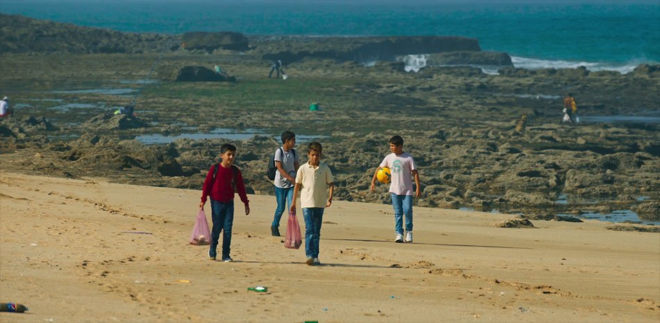 Bottles (18 min) - Yassine El Idrissi - Morocco